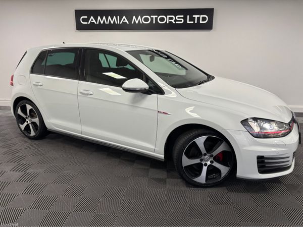 Volkswagen Golf Hatchback, Petrol, 2014, White