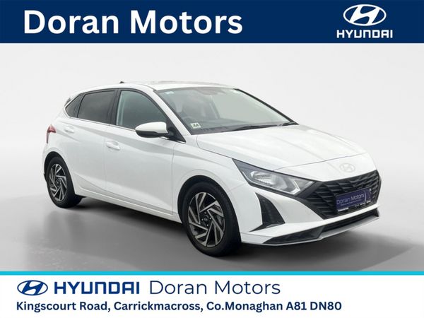 Hyundai i20 Hatchback, Petrol, 2025, White