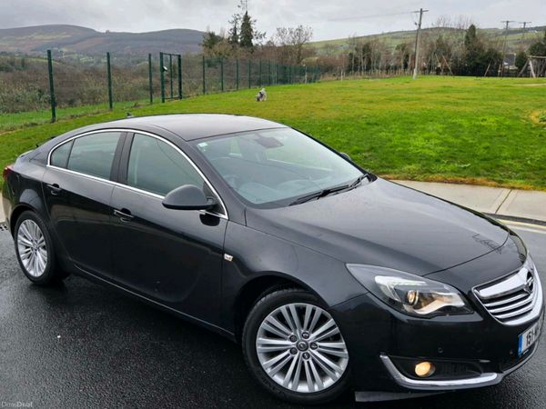 Opel Insignia Hatchback, Diesel, 2015, Black