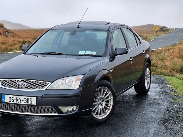 Ford Mondeo Saloon, Petrol, 2006, Grey