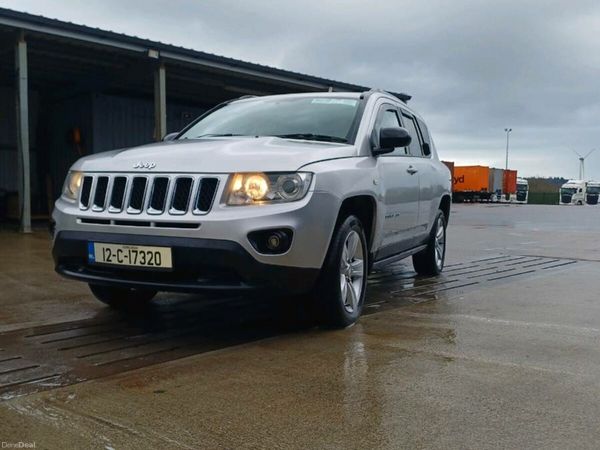 Chrysler Compass Estate, Diesel, 2012, Silver