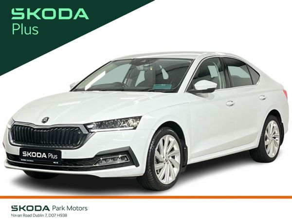 Skoda Octavia Saloon, Petrol, 2023, White