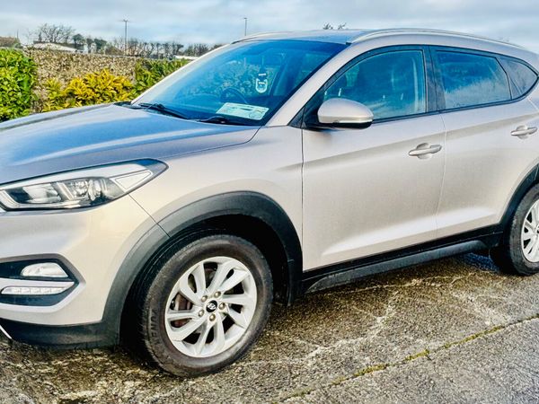 Hyundai Tucson SUV, Diesel, 2016, White