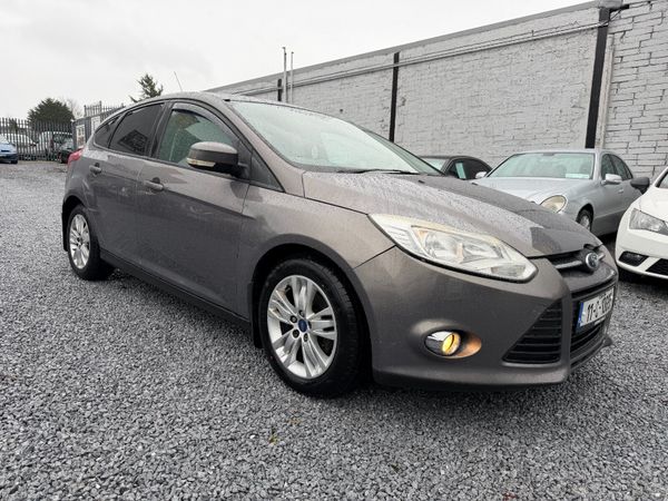Ford Focus Hatchback, Diesel, 2011, Brown