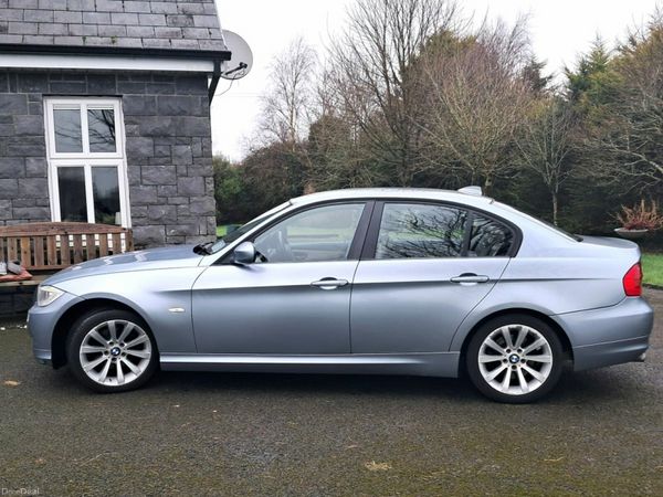 BMW 3-Series Saloon, Petrol, 2010, Blue