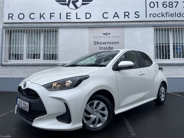 Toyota Yaris Hatchback, Petrol Hybrid, 2020, White