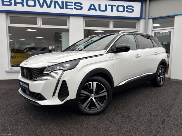 Peugeot 5008 SUV, Diesel, 2023, White