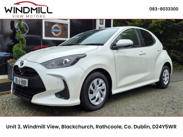 Toyota Yaris Hatchback, Petrol Hybrid, 2020, White