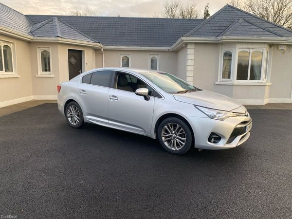 Toyota Avensis Saloon, Diesel, 2018, Silver