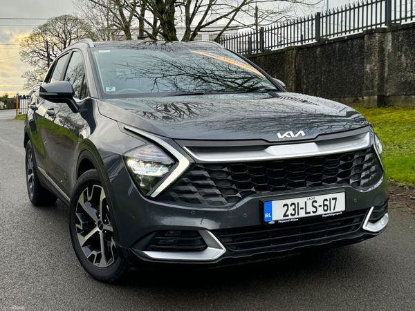 Kia Sportage SUV, Diesel Hybrid, 2023, Grey