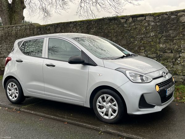 Hyundai i10 Hatchback, Petrol, 2017, Silver
