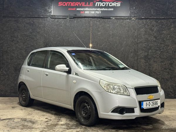 Chevrolet Aveo Hatchback, Petrol, 2011, Silver