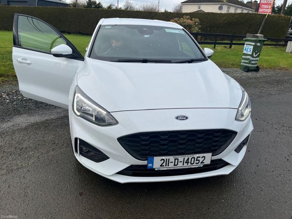 Ford Focus Hatchback, Diesel, 2021, White