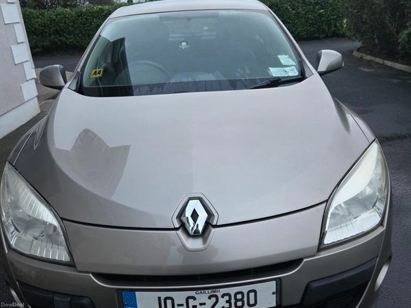 Renault Megane Estate, Diesel, 2010, Gold