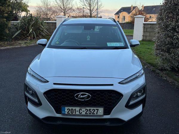 Hyundai KONA MPV, Petrol, 2020, White