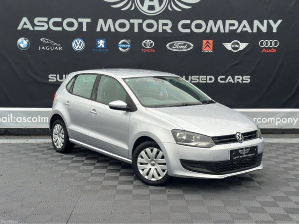 Volkswagen Polo Hatchback, Petrol, 2013, Silver
