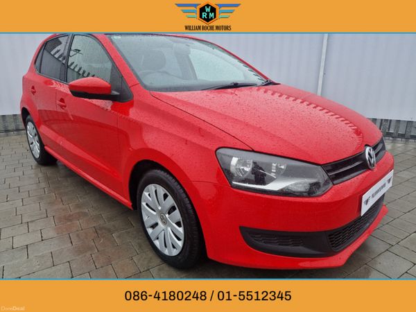 Volkswagen Polo Hatchback, Petrol, 2011, Red