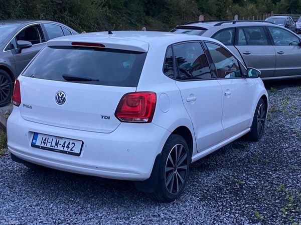 Volkswagen Polo Hatchback, Diesel, 2014, White