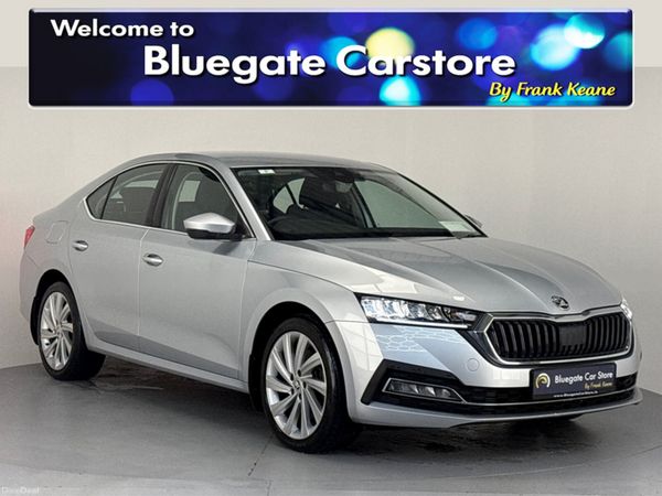 Skoda Octavia Hatchback, Petrol Plug-in Hybrid, 2022, Grey