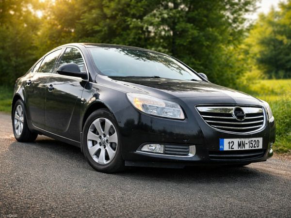 Vauxhall Insignia Hatchback, Diesel, 2012, Black