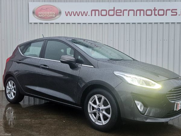 Ford Fiesta Hatchback, Petrol, 2018, Grey