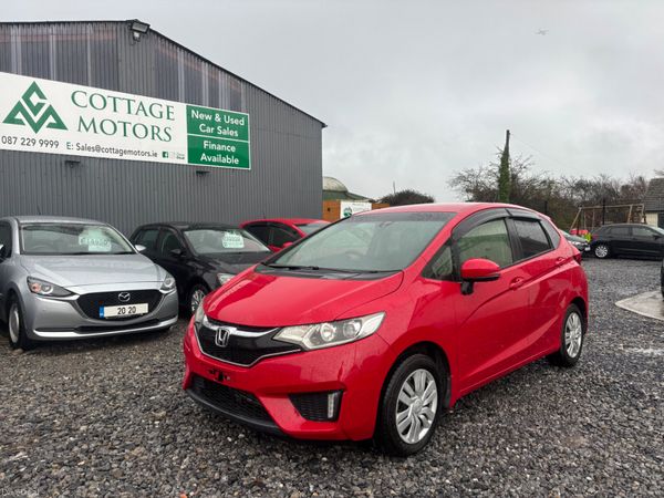 Honda Fit Hatchback, Petrol, 2016, Red