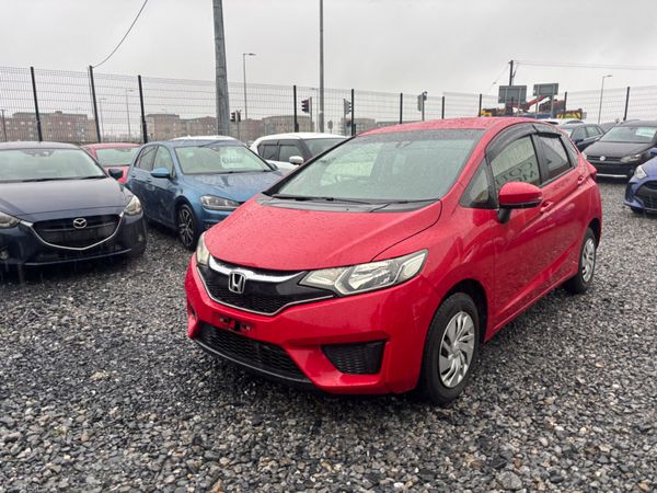 Honda Fit Hatchback, Petrol, 2017, Red