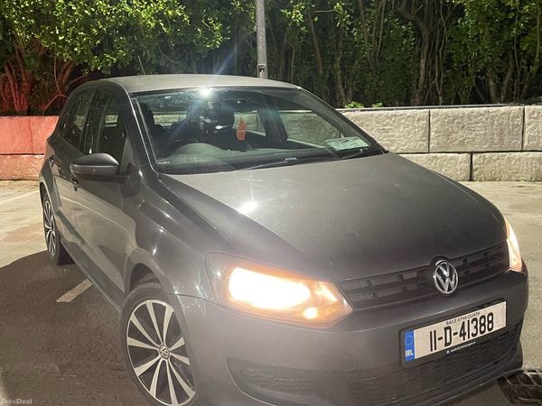 Volkswagen Polo Hatchback, Petrol, 2011, Grey