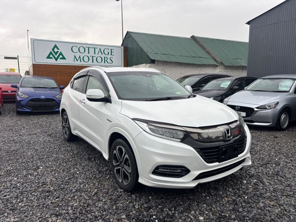 Honda Vezel SUV, Petrol Hybrid, 2019, White