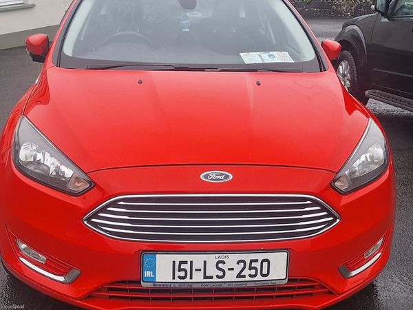 Ford Focus Hatchback, Diesel, 2015, Red