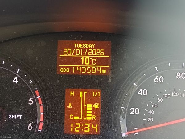 Toyota Avensis Saloon, Diesel, 2014, Silver