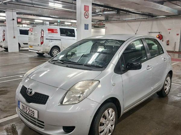 Toyota Yaris Hatchback, Petrol, 2008, Silver