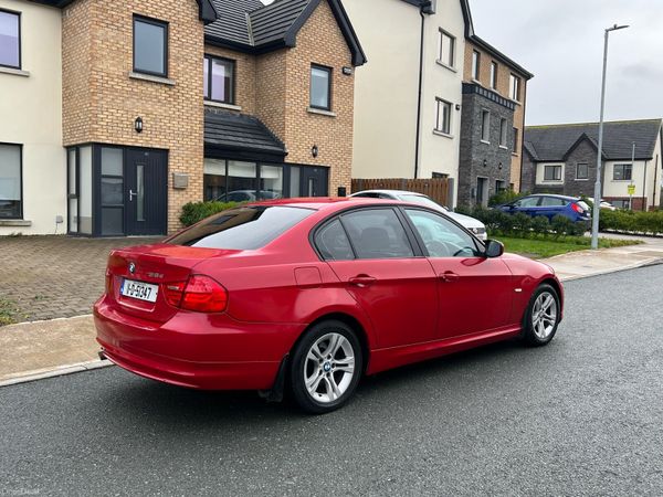 BMW 3-Series Saloon, Diesel, 2011, Red