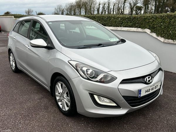 Hyundai i30 Estate/Jeep, Diesel, 2014, Silver