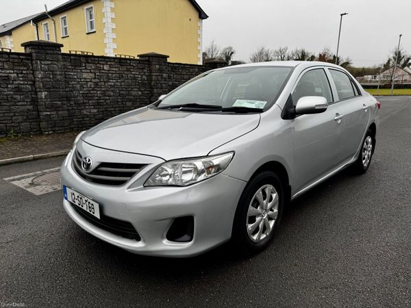 Toyota Corolla Saloon, Diesel, 2012, Silver