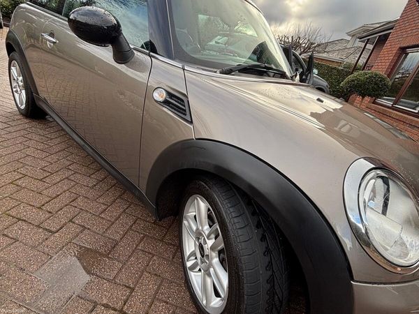 Mini Cooper Hatchback, Diesel, 2012, Silver