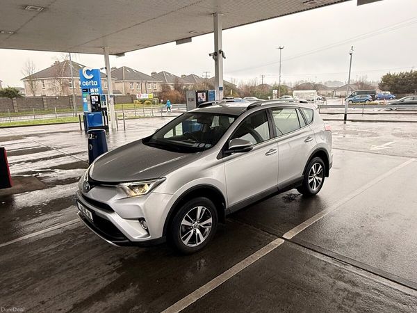Toyota RAV4 MPV, Diesel, 2016, Silver