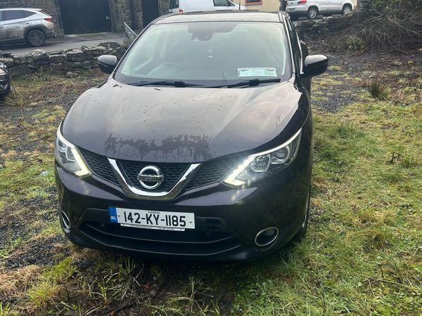 Nissan Qashqai Hatchback, Petrol, 2014, Black