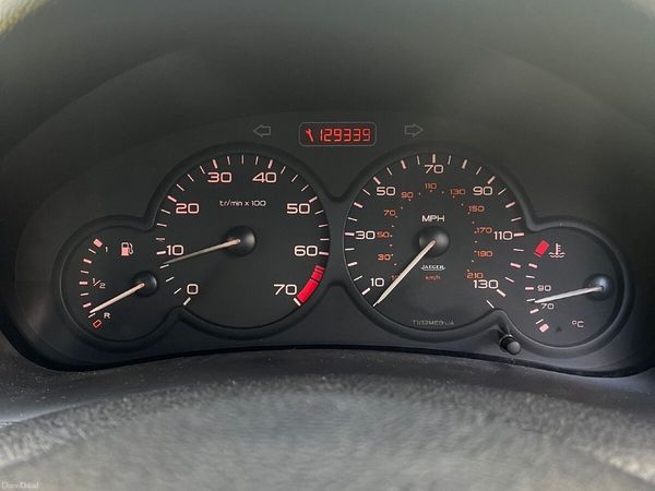 Peugeot 206 Hatchback, Petrol, 2001, Silver