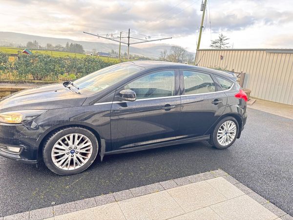 Ford Focus Hatchback, Diesel, 2016, Black