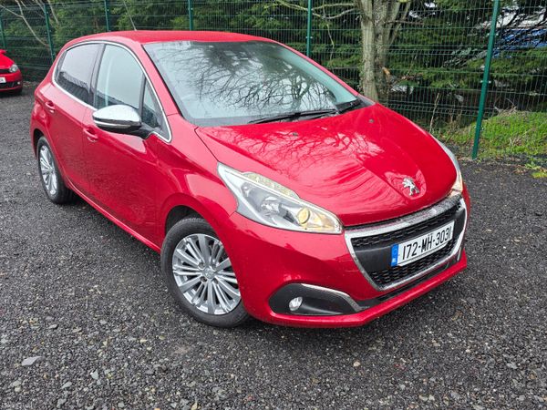 Peugeot 208 Hatchback, Petrol, 2017, Red