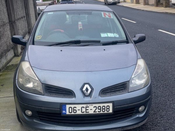 Renault Clio Hatchback, Petrol, 2006, Blue