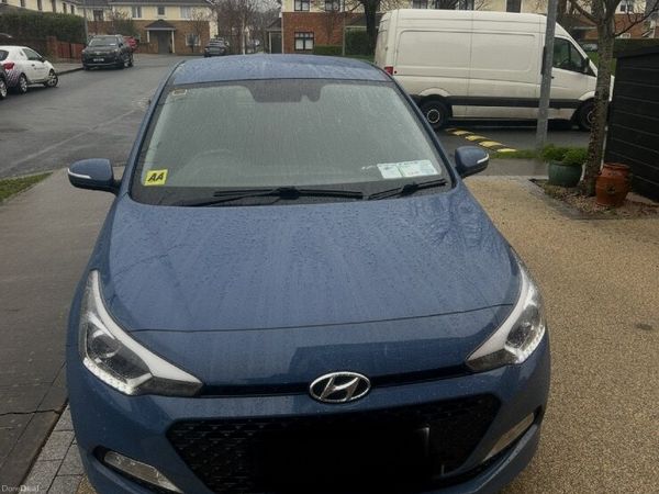 Hyundai i20 Hatchback, Petrol, 2018, Blue