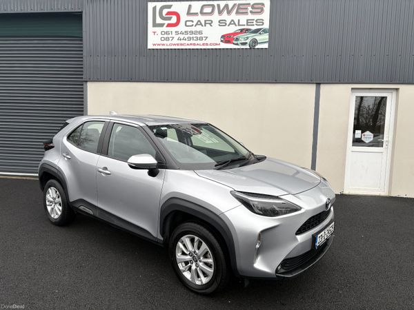 Toyota Yaris Cross Hatchback, Petrol Hybrid, 2023, Grey