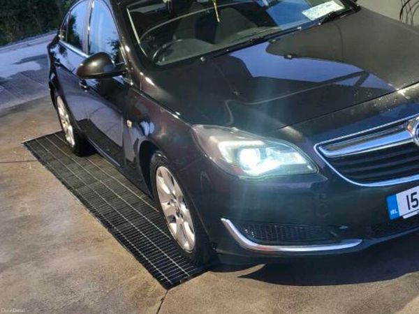 Vauxhall Insignia Hatchback, Diesel, 2015, Black