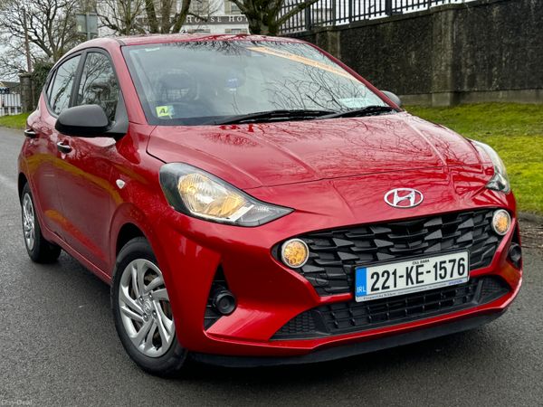 Hyundai i10 Hatchback, Petrol, 2022, Red