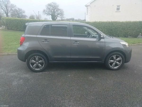 Toyota Urban Cruiser SUV, Diesel, 2012, Grey