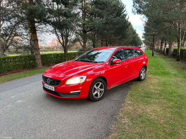 Volvo V60 Estate, Diesel, 2016, Red