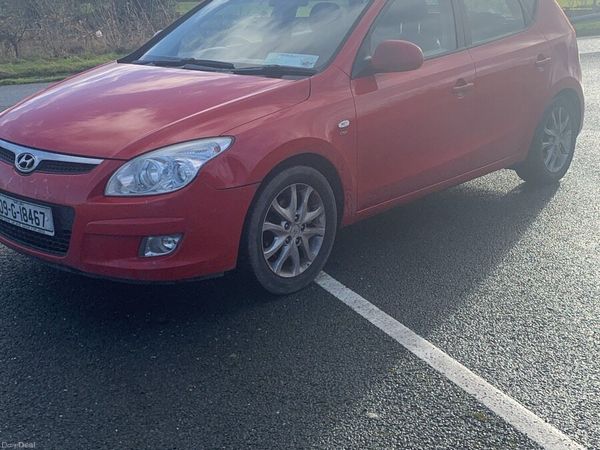 Hyundai i30 Hatchback, Diesel, 2009, Red