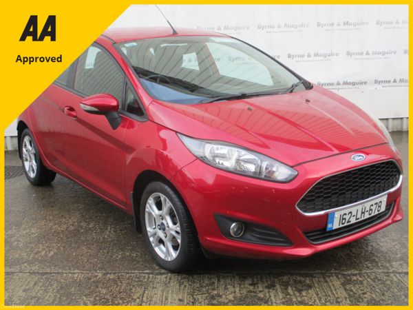 Ford Fiesta Hatchback, Petrol, 2016, Red